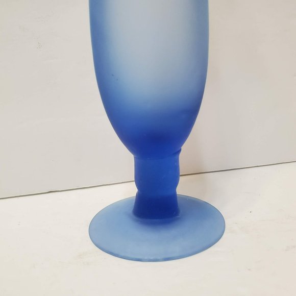 Vintage Frosted Blue Satin Glass Bud Vase, 10" Ruffled Edge Tulip Vase - Picture 3 of 9